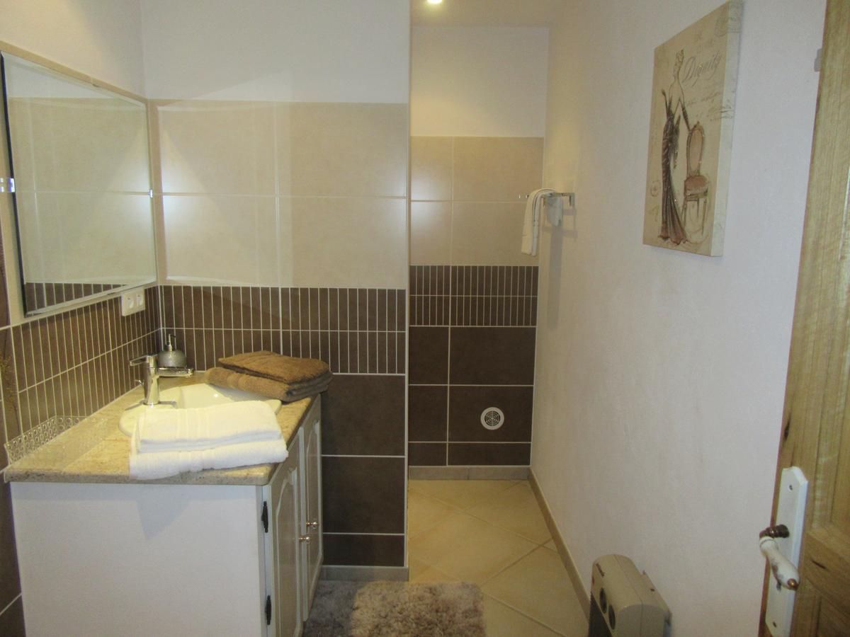 Le Grand Barsan Apartment Vaison-la-Romaine Exterior photo